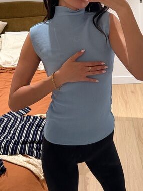 Issey Miyake Sleeveless Mock Neck Ribbed Top - Light Blue